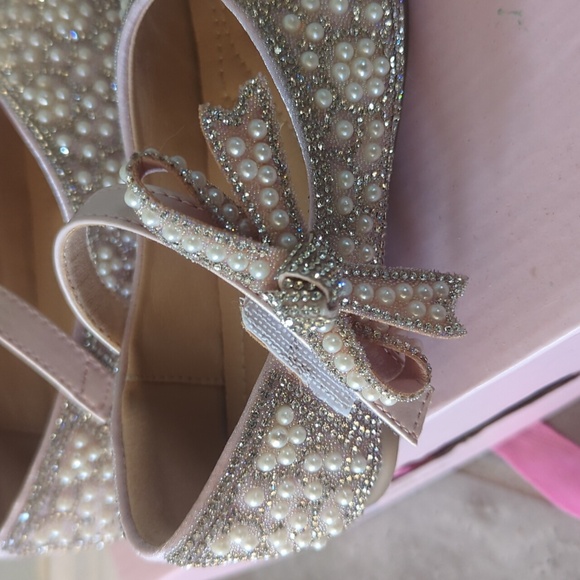 Dress shoes - pink bowtie strap - Picture 2 of 4